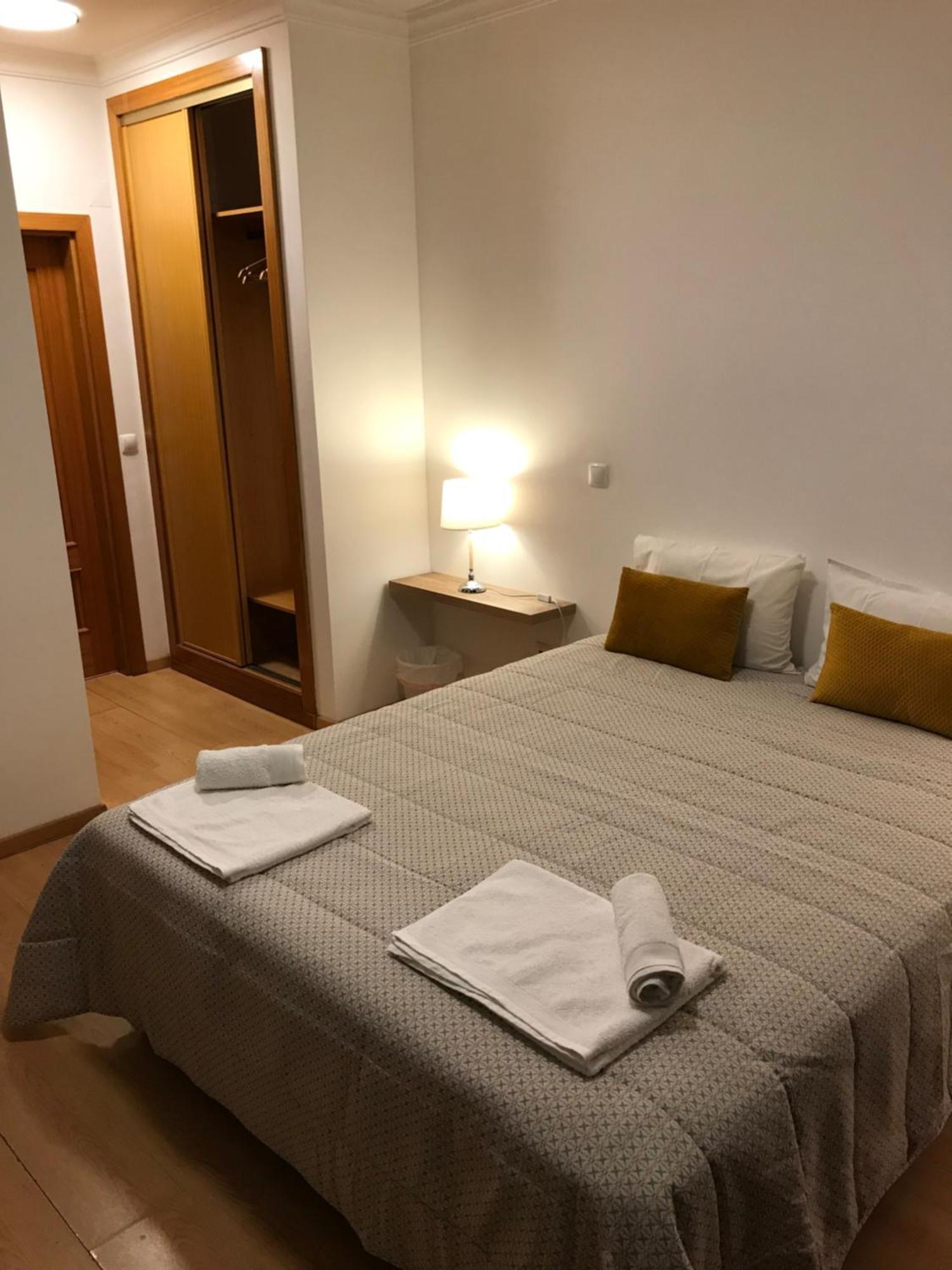 Lagos Royal Rooms And Suites ภายนอก รูปภาพ