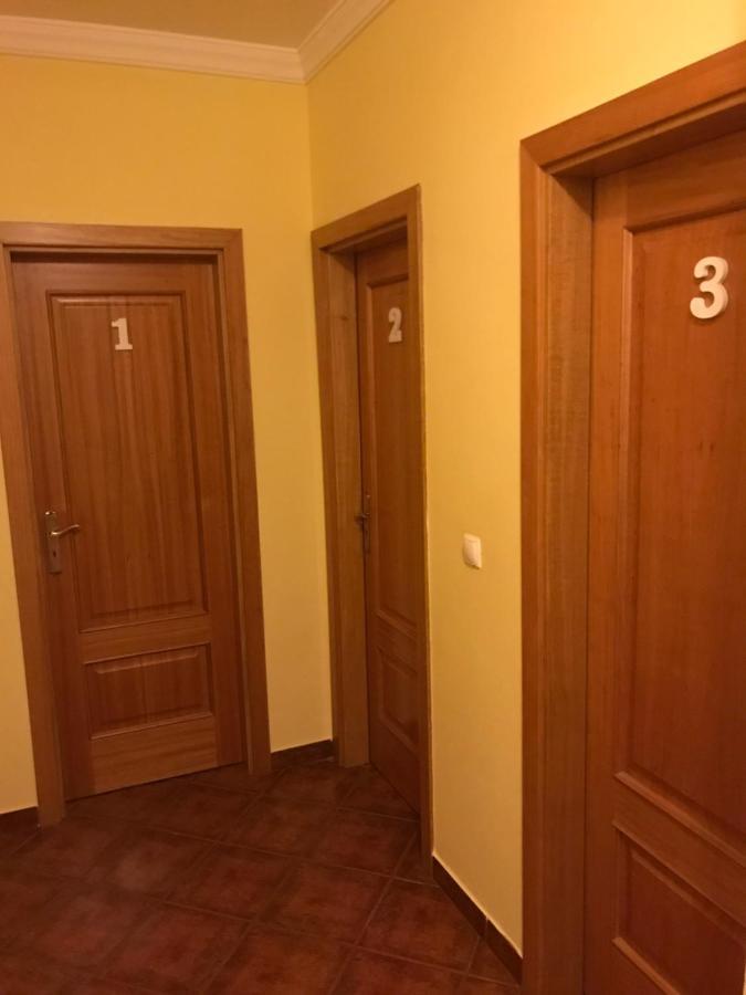 Lagos Royal Rooms And Suites ภายนอก รูปภาพ